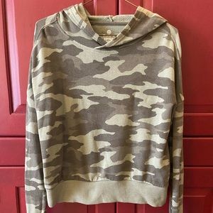 Camouflage Cropped Hoodie